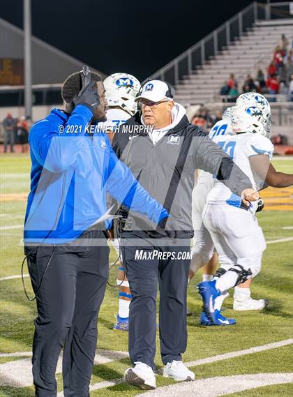 Thumbnail 1 in Midlothian vs Coronado (UIL 5A D1 Area Playoff)  photogallery.