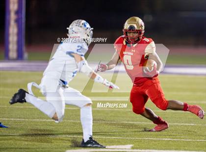 Thumbnail 2 in Midlothian vs Coronado (UIL 5A D1 Area Playoff)  photogallery.