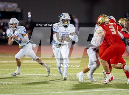 Thumbnail 2 in Midlothian vs Coronado (UIL 5A D1 Area Playoff)  photogallery.