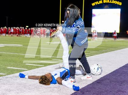 Thumbnail 1 in Midlothian vs Coronado (UIL 5A D1 Area Playoff)  photogallery.