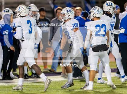 Thumbnail 2 in Midlothian vs Coronado (UIL 5A D1 Area Playoff)  photogallery.