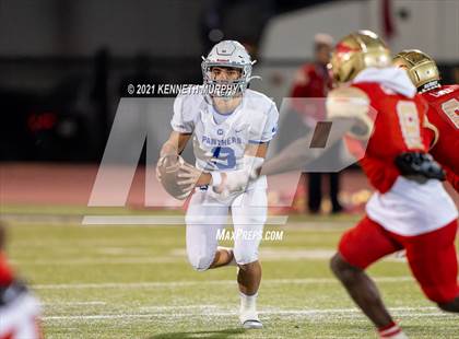 Thumbnail 1 in Midlothian vs Coronado (UIL 5A D1 Area Playoff)  photogallery.