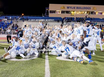 Thumbnail 3 in Midlothian vs Coronado (UIL 5A D1 Area Playoff)  photogallery.