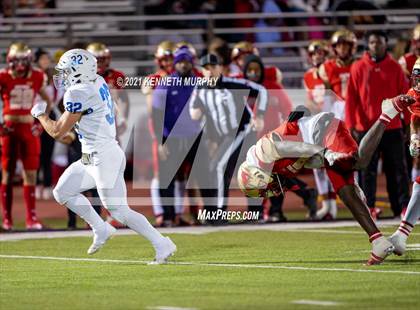 Thumbnail 1 in Midlothian vs Coronado (UIL 5A D1 Area Playoff)  photogallery.