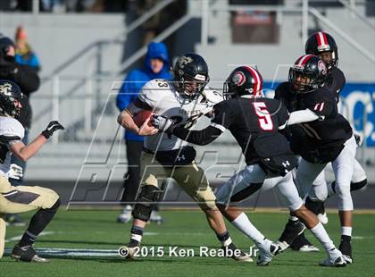 Thumbnail 1 in Aliquippa vs. Southern Columbia Area (PIAA Class AA Final) photogallery.