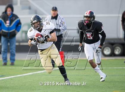 Thumbnail 2 in Aliquippa vs. Southern Columbia Area (PIAA Class AA Final) photogallery.