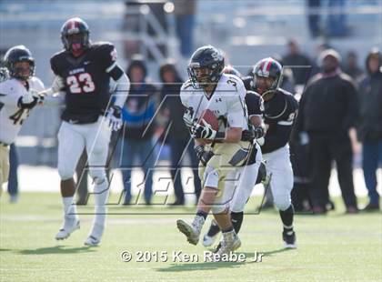 Thumbnail 2 in Aliquippa vs. Southern Columbia Area (PIAA Class AA Final) photogallery.