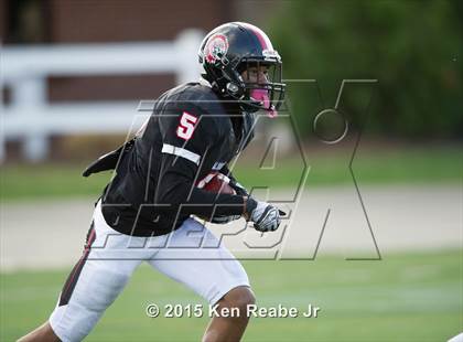 Thumbnail 3 in Aliquippa vs. Southern Columbia Area (PIAA Class AA Final) photogallery.