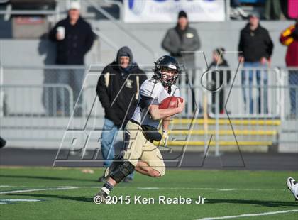 Thumbnail 1 in Aliquippa vs. Southern Columbia Area (PIAA Class AA Final) photogallery.