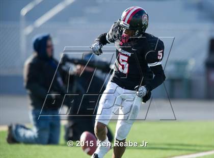 Thumbnail 2 in Aliquippa vs. Southern Columbia Area (PIAA Class AA Final) photogallery.