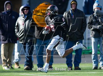 Thumbnail 3 in Aliquippa vs. Southern Columbia Area (PIAA Class AA Final) photogallery.