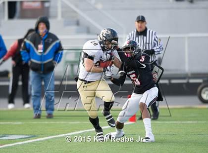 Thumbnail 3 in Aliquippa vs. Southern Columbia Area (PIAA Class AA Final) photogallery.