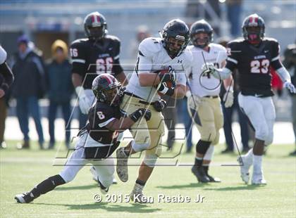 Thumbnail 2 in Aliquippa vs. Southern Columbia Area (PIAA Class AA Final) photogallery.