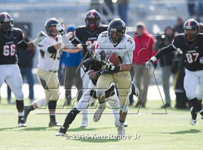 Thumbnail 3 in Aliquippa vs. Southern Columbia Area (PIAA Class AA Final) photogallery.