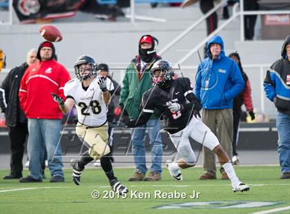 Thumbnail 2 in Aliquippa vs. Southern Columbia Area (PIAA Class AA Final) photogallery.
