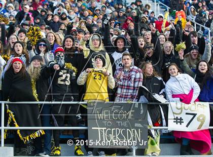 Thumbnail 3 in Aliquippa vs. Southern Columbia Area (PIAA Class AA Final) photogallery.