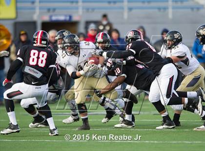 Thumbnail 1 in Aliquippa vs. Southern Columbia Area (PIAA Class AA Final) photogallery.