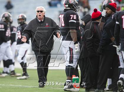 Thumbnail 2 in Aliquippa vs. Southern Columbia Area (PIAA Class AA Final) photogallery.