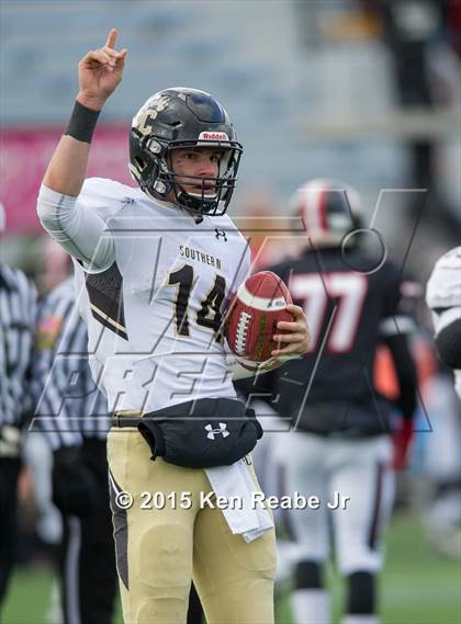 Thumbnail 2 in Aliquippa vs. Southern Columbia Area (PIAA Class AA Final) photogallery.