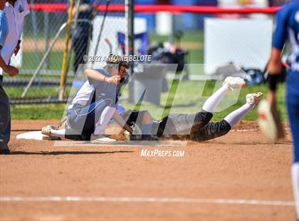 Thumbnail 2 in Pacifica vs. La Habra photogallery.