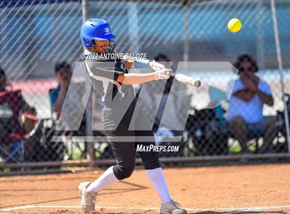 Thumbnail 2 in Pacifica vs. La Habra photogallery.