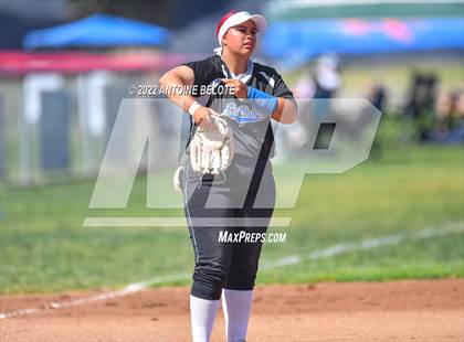 Thumbnail 1 in Pacifica vs. La Habra photogallery.