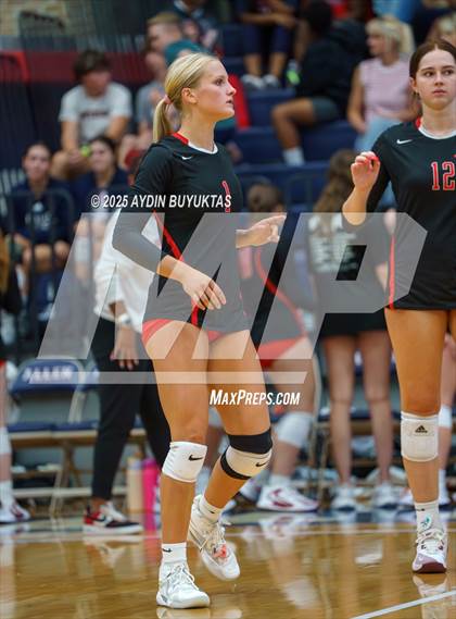 Thumbnail 2 in Lake Highlands vs. Plano East photogallery.
