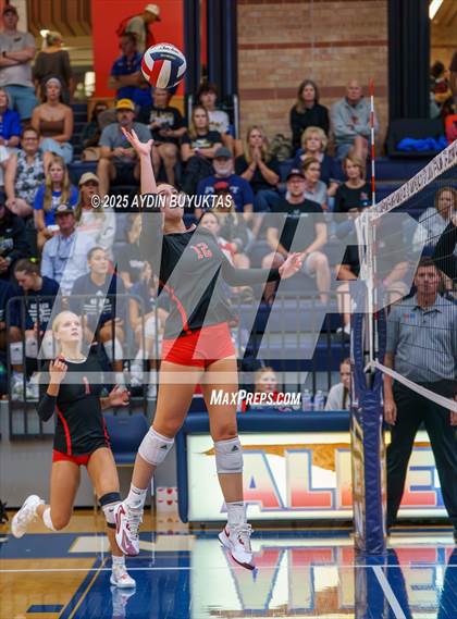 Thumbnail 1 in Lake Highlands vs. Plano East photogallery.