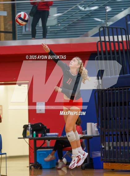 Thumbnail 1 in Lake Highlands vs. Plano East photogallery.