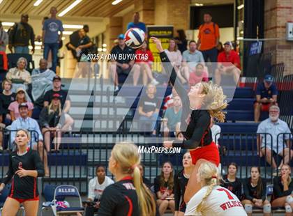 Thumbnail 3 in Lake Highlands vs. Plano East photogallery.