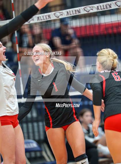 Thumbnail 1 in Lake Highlands vs. Plano East photogallery.