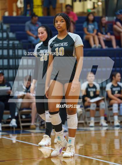 Thumbnail 2 in Lake Highlands vs. Plano East photogallery.