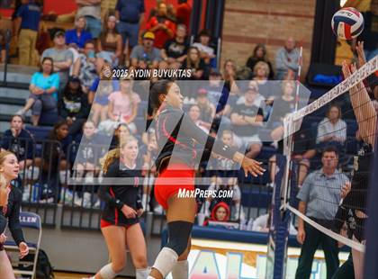 Thumbnail 3 in Lake Highlands vs. Plano East photogallery.