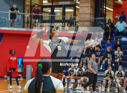 Thumbnail 1 in Lake Highlands vs. Plano East photogallery.