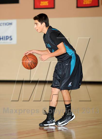 Thumbnail 1 in Godinez vs. Malibu (MaxPreps Holiday Classic) photogallery.