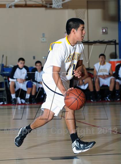 Thumbnail 3 in Godinez vs. Malibu (MaxPreps Holiday Classic) photogallery.