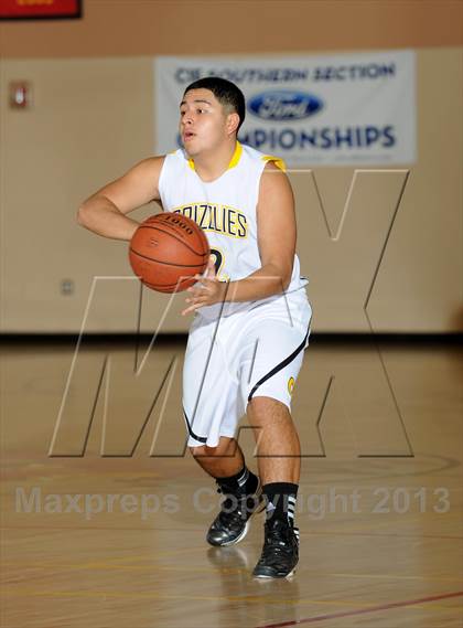 Thumbnail 3 in Godinez vs. Malibu (MaxPreps Holiday Classic) photogallery.