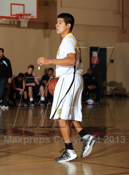 Thumbnail 2 in Godinez vs. Malibu (MaxPreps Holiday Classic) photogallery.