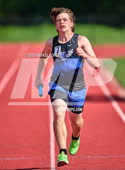 Thumbnail 1 in Northland Christian Relays (4x400M Mixed) photogallery.
