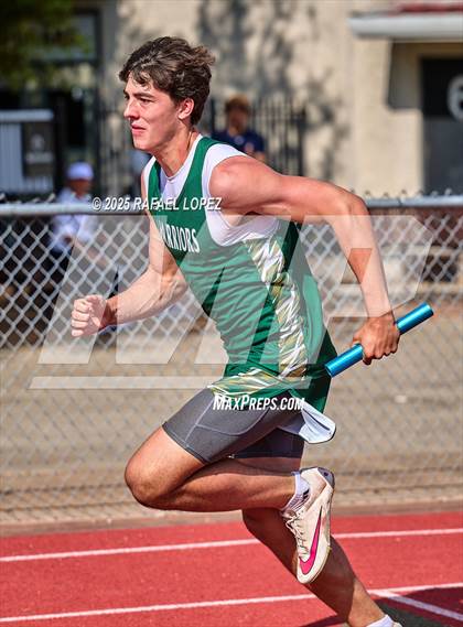 Thumbnail 3 in Northland Christian Relays (4x400M Mixed) photogallery.