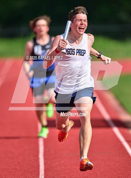 Thumbnail 2 in Northland Christian Relays (4x400M Mixed) photogallery.