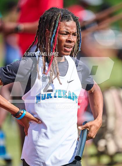Thumbnail 3 in Northland Christian Relays (4x400M Mixed) photogallery.