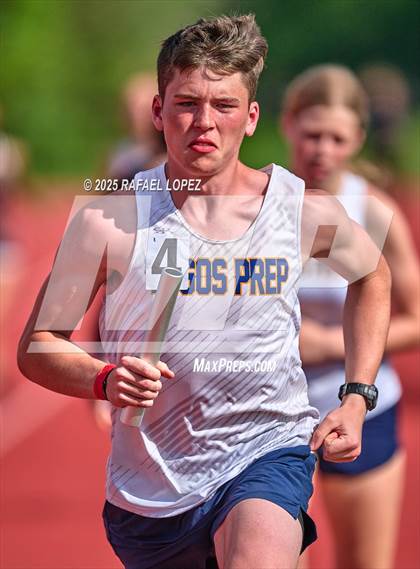 Thumbnail 2 in Northland Christian Relays (4x400M Mixed) photogallery.