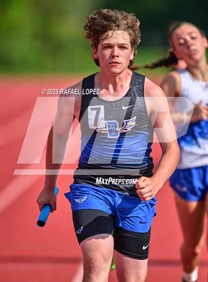 Thumbnail 1 in Northland Christian Relays (4x400M Mixed) photogallery.