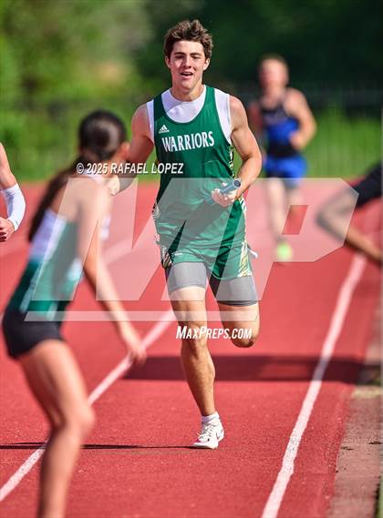 Thumbnail 1 in Northland Christian Relays (4x400M Mixed) photogallery.