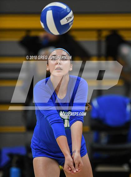 Thumbnail 2 in Marin Catholic vs. Branson photogallery.