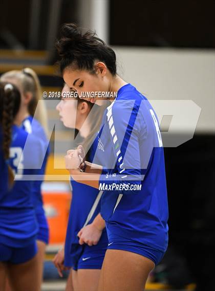 Thumbnail 3 in Marin Catholic vs. Branson photogallery.