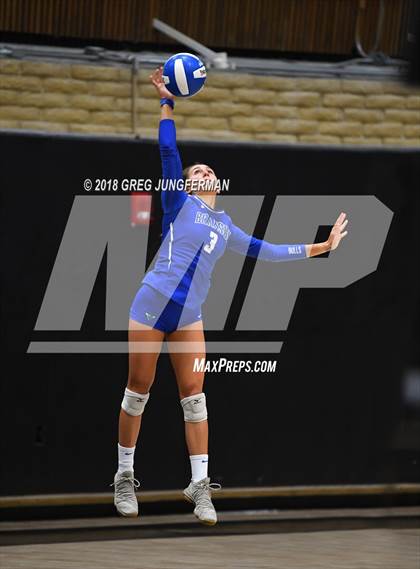 Thumbnail 3 in Marin Catholic vs. Branson photogallery.