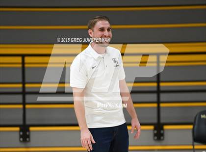 Thumbnail 3 in Marin Catholic vs. Branson photogallery.