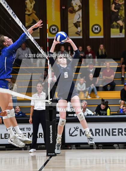 Thumbnail 3 in Marin Catholic vs. Branson photogallery.